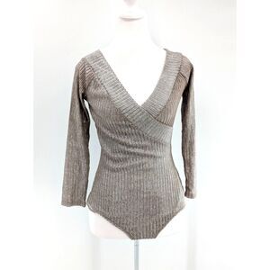 Hot Miami Styles Gold Metallic Long Sleeve V-Neck Bodysuit Size Medium NWT